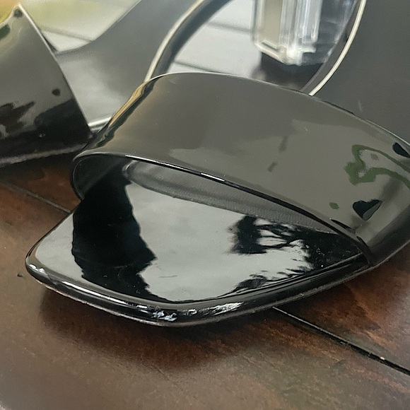 LOUIS VUITTON BLACK PATENT CLEAR BLOCK HEEL ANKLE STRAP SANDAL 36.5 - Picture 12 of 16